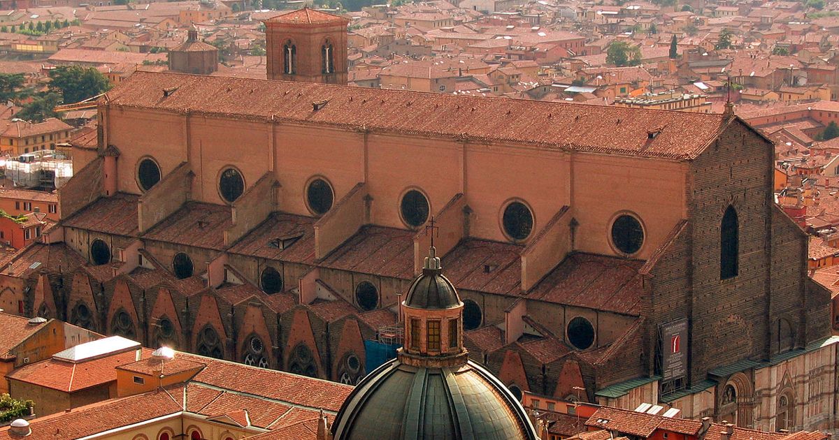 bologna_italy_san_petronio_from_asinelli-1200x630.jpg