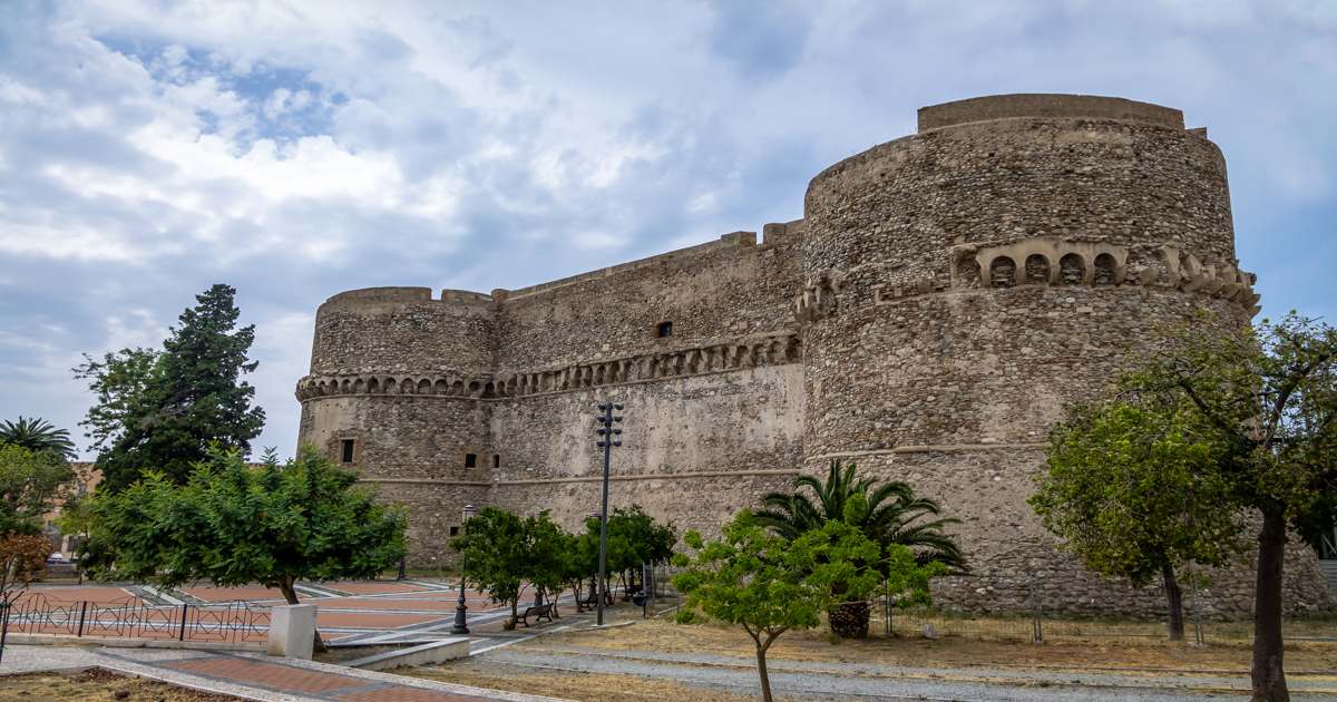 castelloaragonese-reggiocalabria-1200x630.jpg