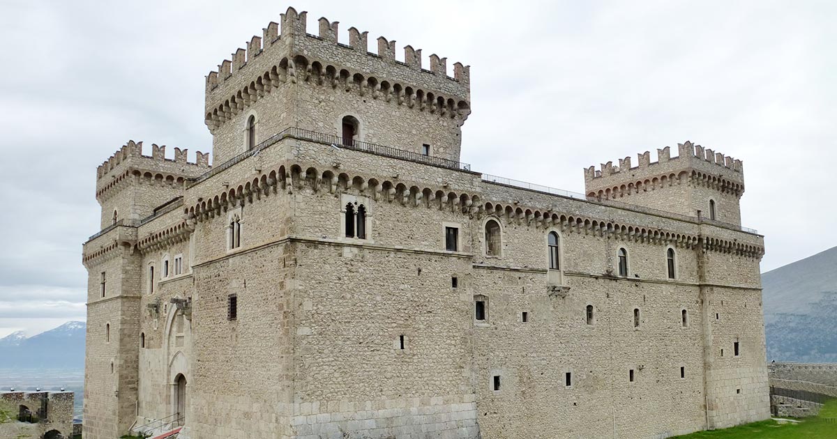 celano_castello.jpg