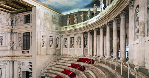 interior_of_teatro_olimpico_vicenza_-_gradinata-1200x630.jpg