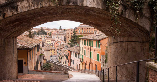 turista-italia-perugia-acquedotto-1200x630.jpg