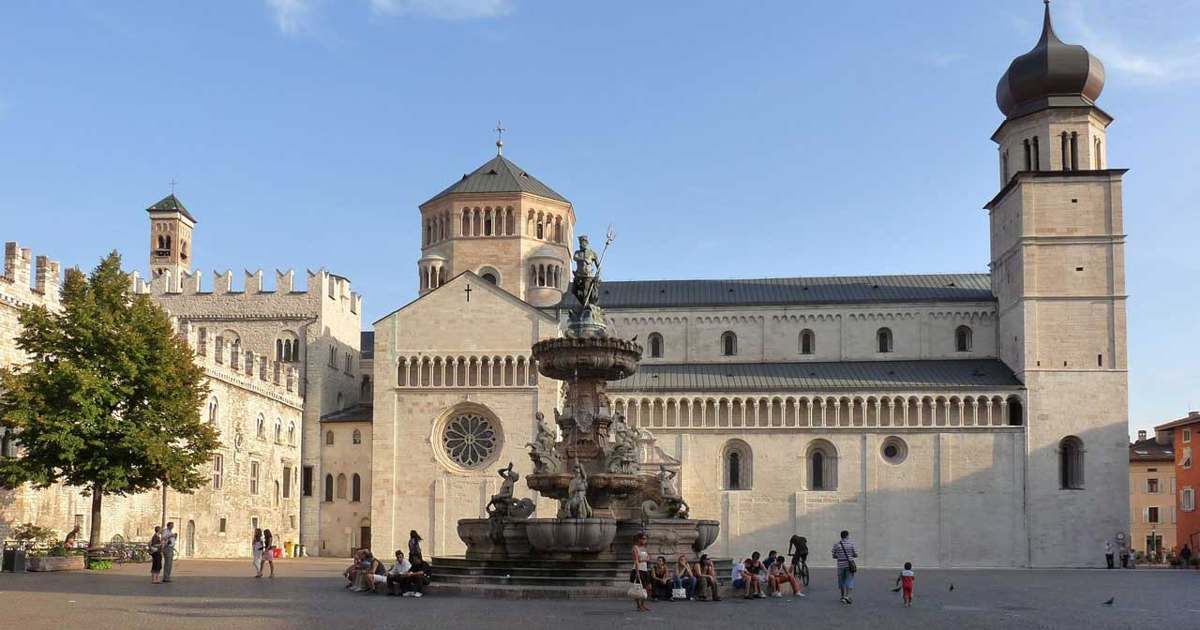 trento-piazza_del_duomo-1200x630.jpg