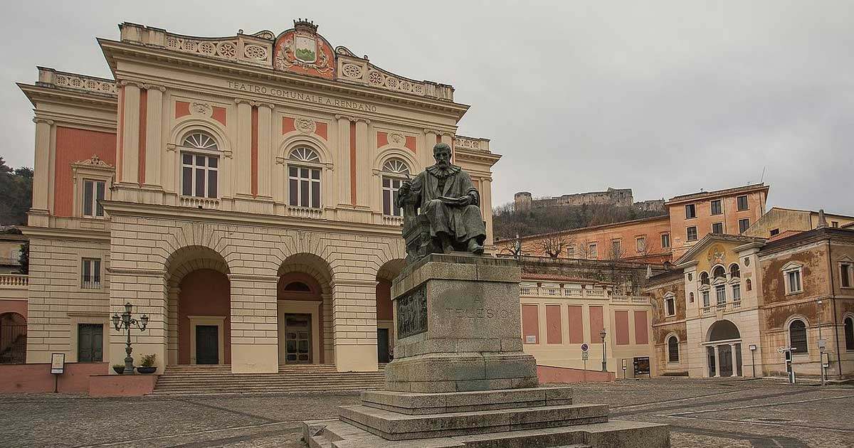 turista-luoghi-cosenza-teatro-di-tradizione-alfonso-rendano-1200x630.jpg